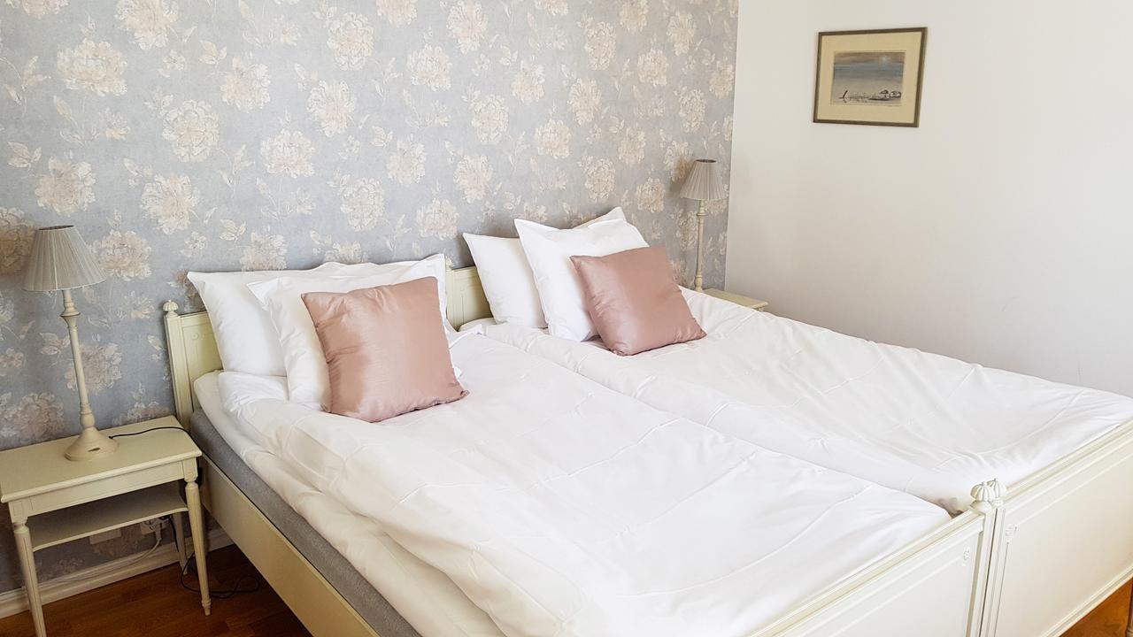 Hotell Groenfeltsgarden Karlskoga Bagian luar foto
