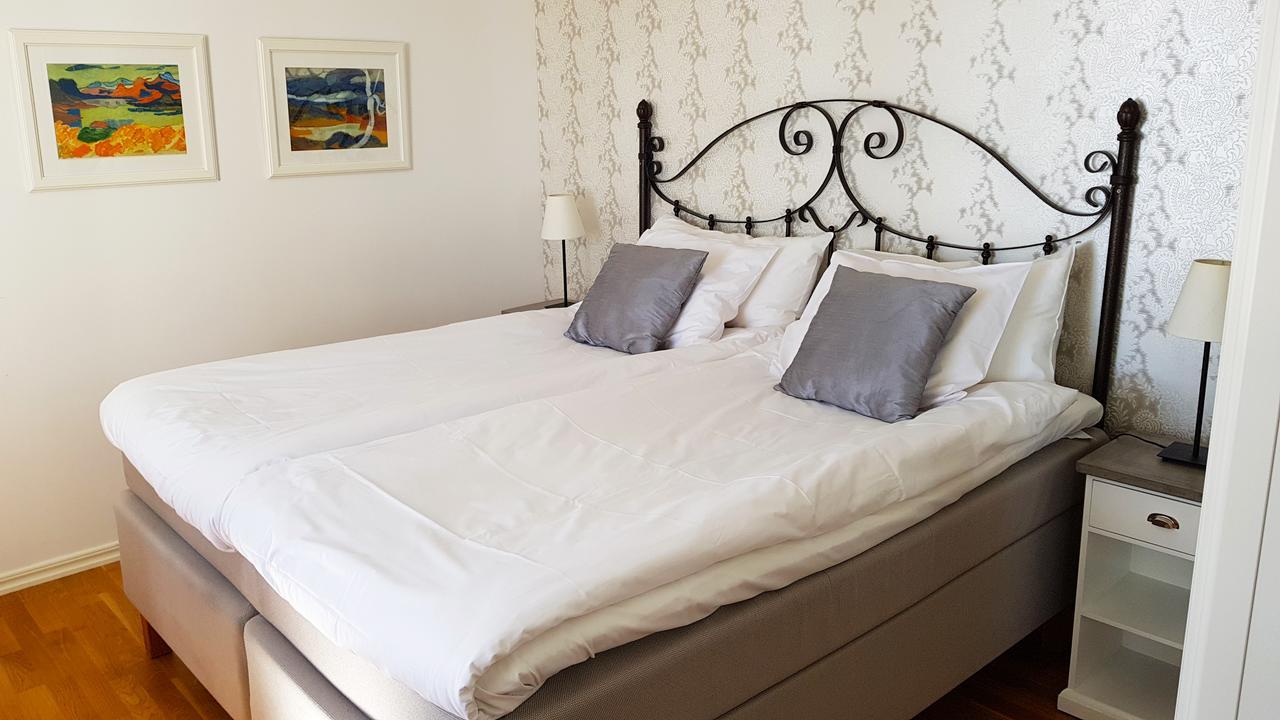 Hotell Groenfeltsgarden Karlskoga Bagian luar foto